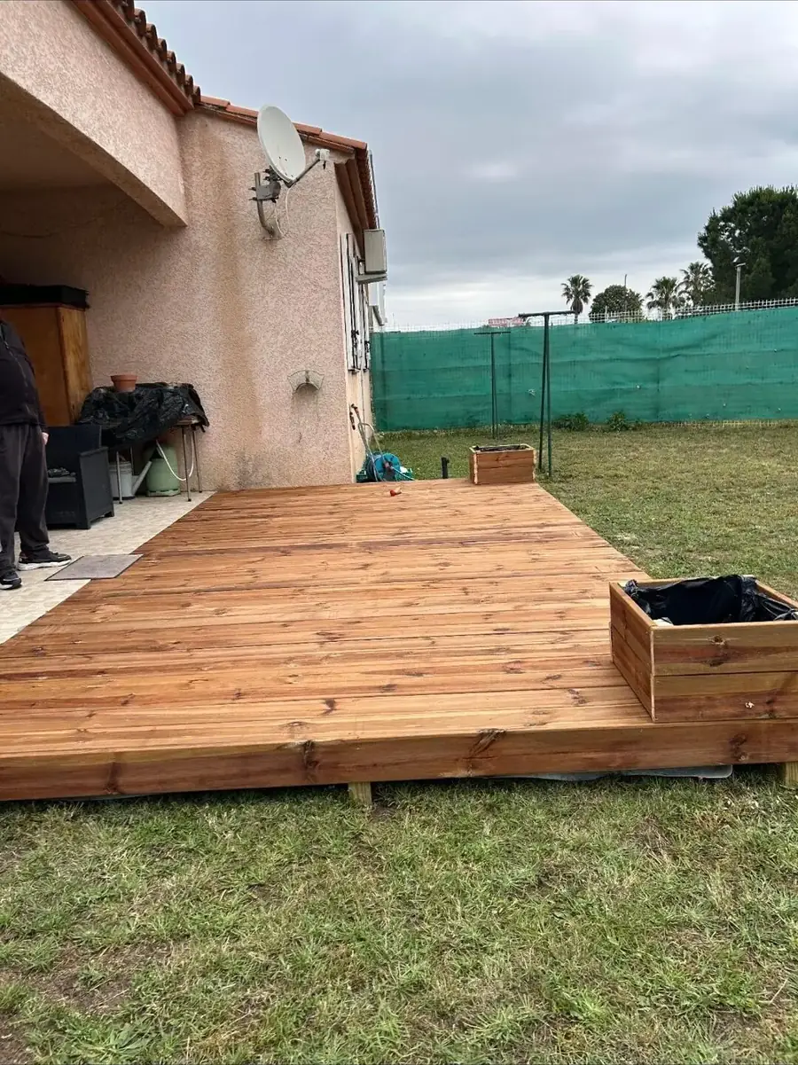 Terrasse en bois neuve